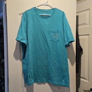 NWOT MENS Vineyard Vines T-Shirt